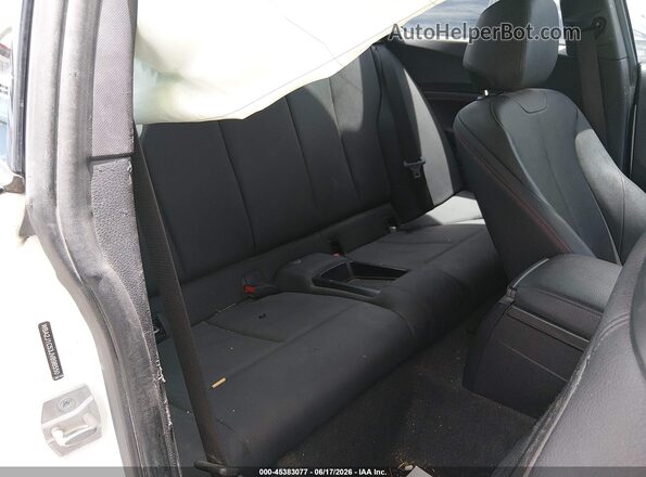 WBA2J1C53JVB98550 2018 BMW 2 SERIES White VIN կոդի պիտակի տեսք