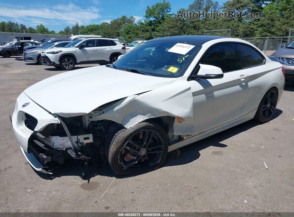 WBA2J7C50JVB28684 2018 BMW M2 White Դիմացի տեսք