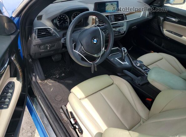 WBA2M7C55JVA97648 2018 BMW 2 SERIES Blue Առջևի վահանակի տեսք