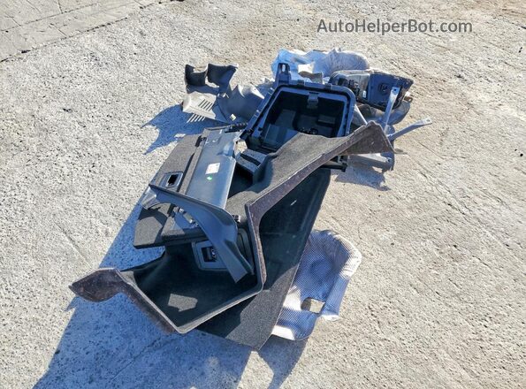 WBA33AG0XPCM01495 2023 BMW 5 SERIES White Вид підкапотного простору