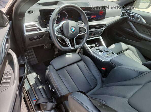WBA33DB00TCV71349 2026 BMW 4 SERIES Black Вид панелі приладів