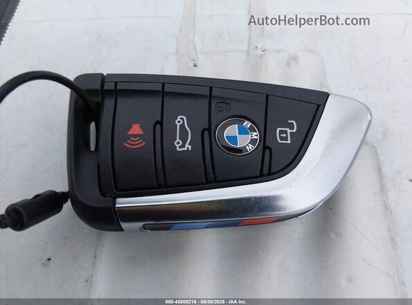 WBA33DB03TCV75086 2026 BMW 4 SERIES Burgundy წინა პანელის ხედი