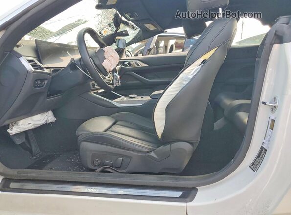 WBA33DB06SCT26814 2025 BMW 4 SERIES White Vista interior delantera