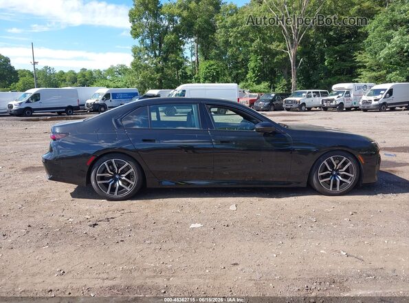 WBA33EH00TCW65535 2026 BMW 7 SERIES Black Widok wnętrza z tyłu