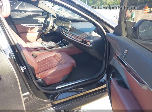 WBA33EJ09RCT12603 2024 BMW 7 SERIES Black Вид салону спереду