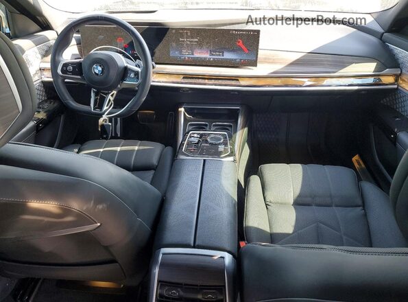 WBA33EJ0XPCM54214 2023 BMW 7 SERIES Silver წინა პანელის ხედი