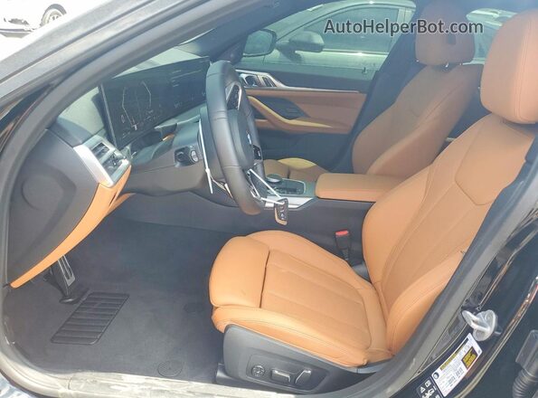 WBA33FB09SFV42442 2025 BMW OTHER Black Widok wnętrza z przodu