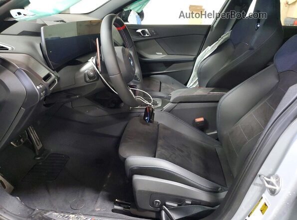 WBA33GG03T7V05994 2026 BMW M2 Gray Vista interior delantera
