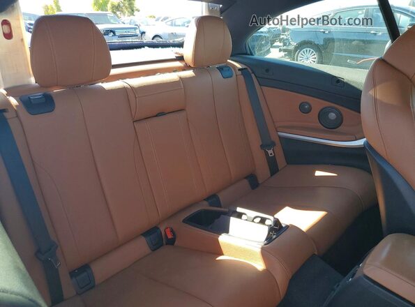 WBA3V7C5XG5A26679 2016 BMW OTHER White Vista de los asientos traseros