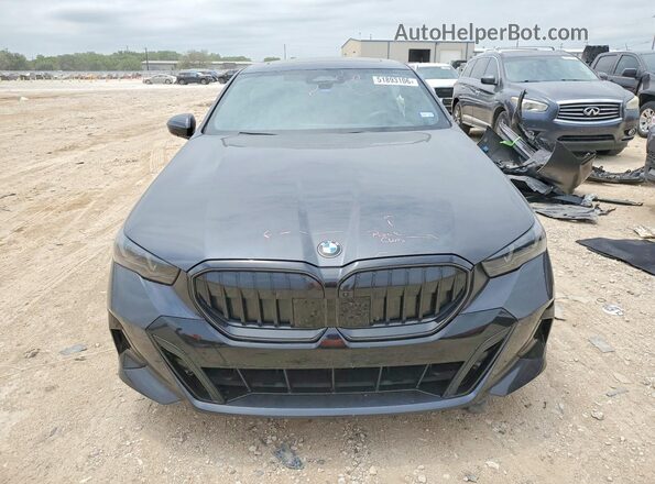 WBA43FJ00SCU14680 2025 BMW 5 SERIES Черный Вид спереди