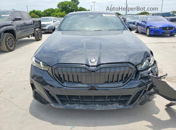 WBA43FJ01RCR12638 2024 BMW 5 SERIES Black Դիմացի տեսք