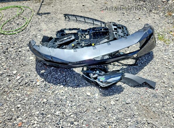 WBA43FJ01SCU59689 2025 BMW 5 SERIES Gray ძრავის განყოფილების ხედი