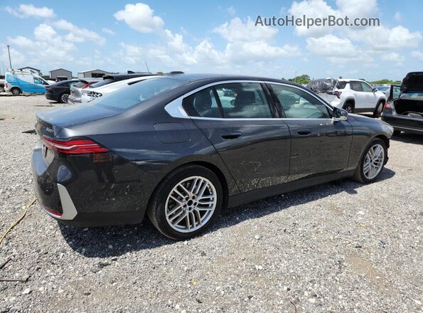 WBA43FJ01SCU59689 2025 BMW 5 SERIES Gray 