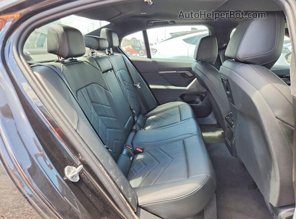 WBA43FJ01SCU59689 2025 BMW 5 SERIES Gray უკანა სავარძლების ხედი
