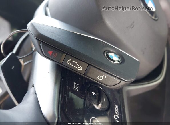 WBA43FJ05SCU73241 2025 BMW 5 SERIES Черный Вид панели приборов