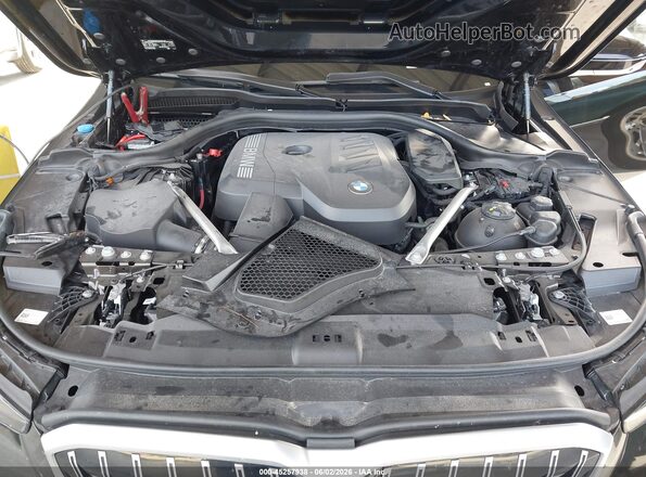 WBA43FJ05SCU73241 2025 BMW 5 SERIES Черный Вид сзади