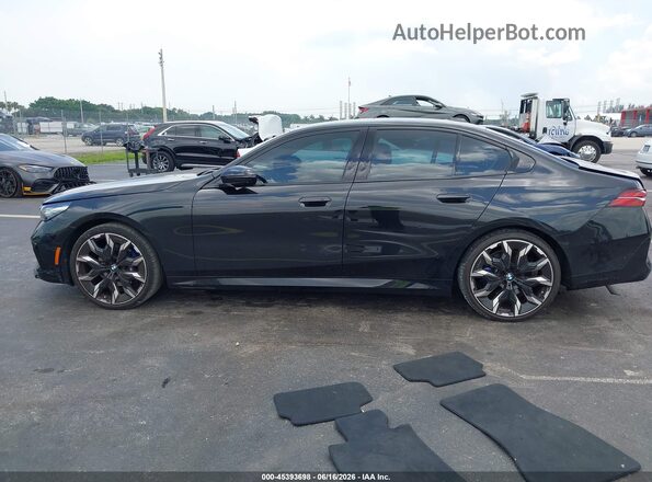 WBA43FJ06RCS19600 2024 BMW 5 SERIES Black Панорамний вид салону 360°
