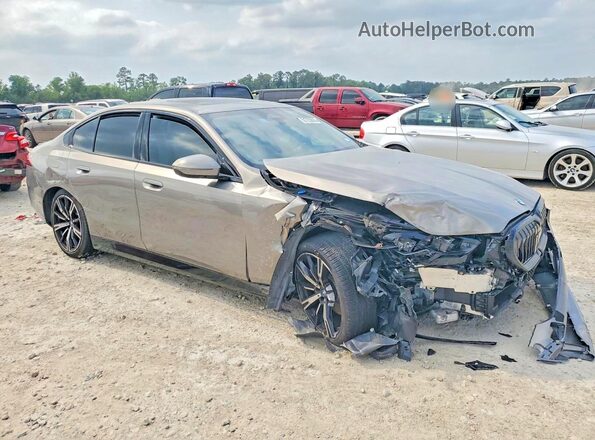 WBA43FJ06TCV41290 2026 BMW 5 SERIES Gray Առջևի աջ