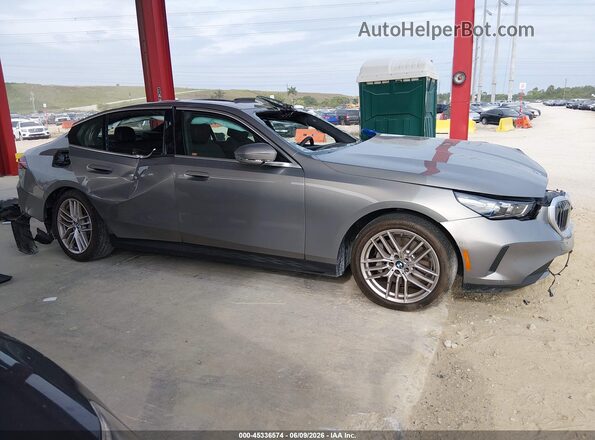 WBA43FJ07SCT67065 2025 BMW 5 SERIES Beige Rear interior view