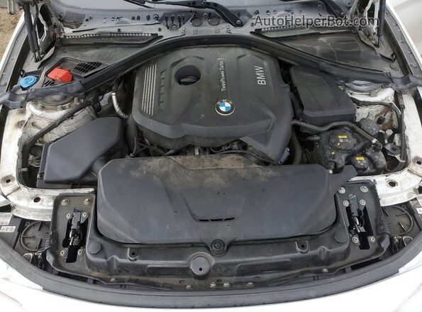 WBA4F9C50HG792274 2017 BMW OTHER White უკანა სალონის ხედი