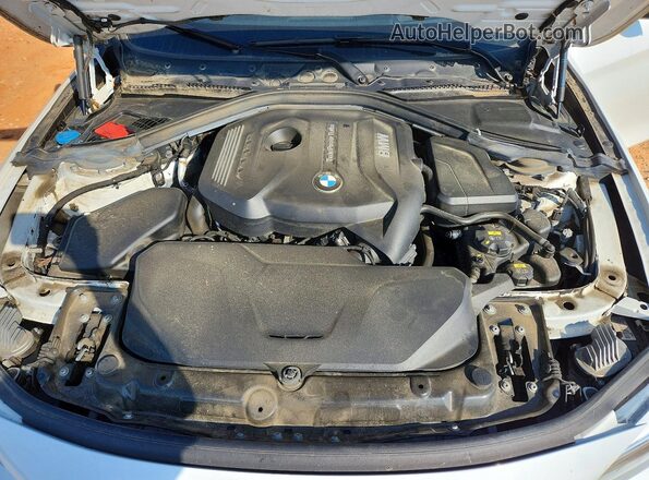 WBA4J3C01LBL11857 2020 BMW OTHER White Vista interior trasera