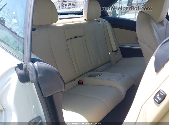 WBA4U7C36H5J54891 2017 BMW 4 SERIES White VIN կոդի պիտակի տեսք