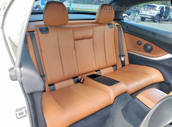 WBA4U7C38H5H20441 2017 BMW 4 SERIES White Вид задніх сидінь