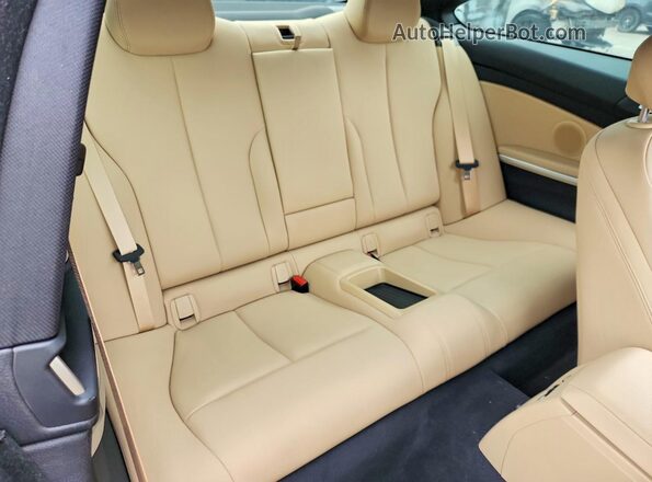 WBA4W3C04LFH44621 2020 BMW 4 SERIES Black Հետևի նստատեղերի տեսք