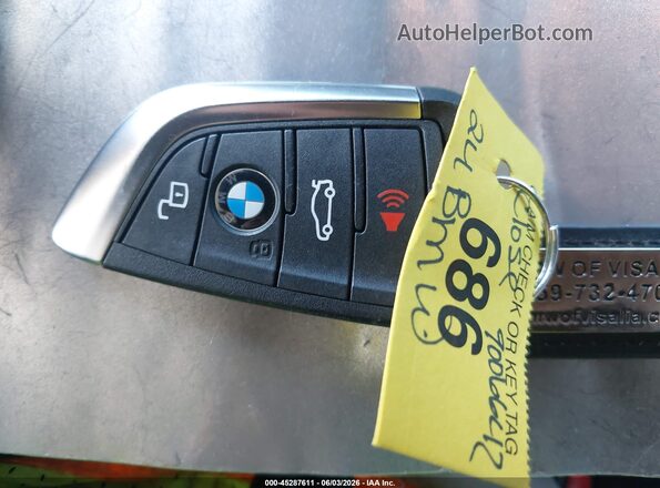 WBA53AP02RCS01870 2024 BMW 4 SERIES Burgundy Widok deski rozdzielczej