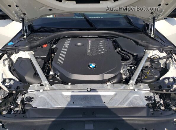 WBA53AT03RCP40732 2024 BMW M4 White Vista interior trasera