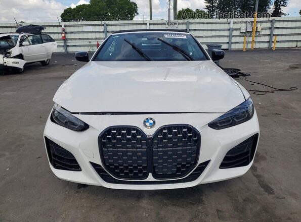 WBA53AT03RCP40732 2024 BMW M4 White Vista frontal