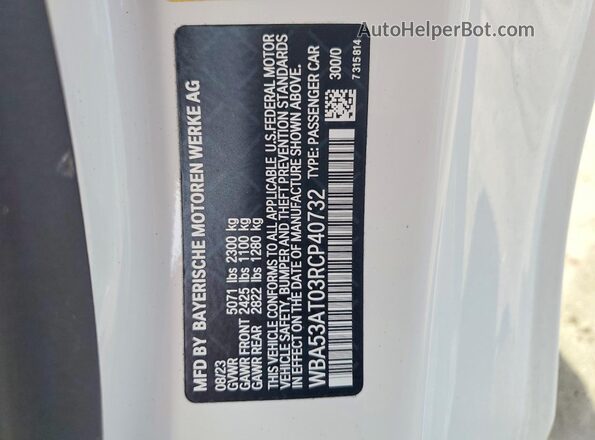 WBA53AT03RCP40732 2024 BMW M4 White Vista del compartimento del motor