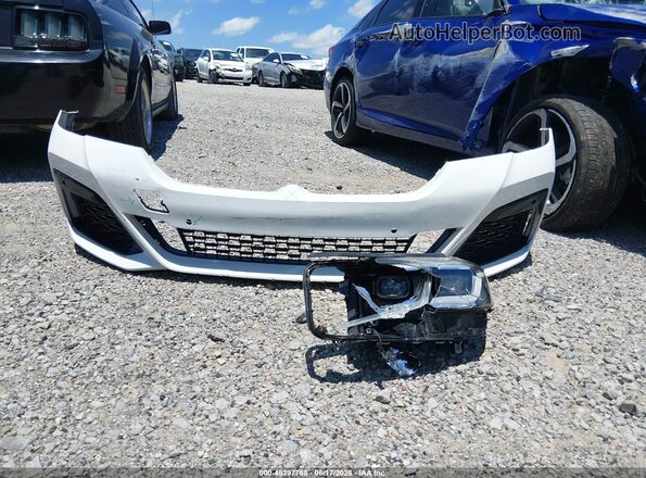 WBA53BH02MWX09395 2021 BMW 5 SERIES White Սարքավորումների վահանակի տեսք