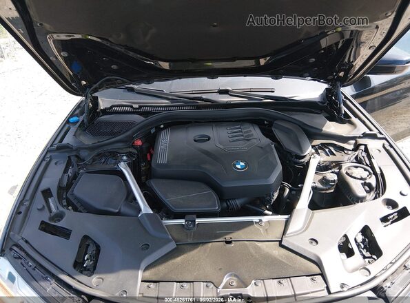 WBA53BH02PWY03037 2023 BMW 5 SERIES Black Widok z tyłu