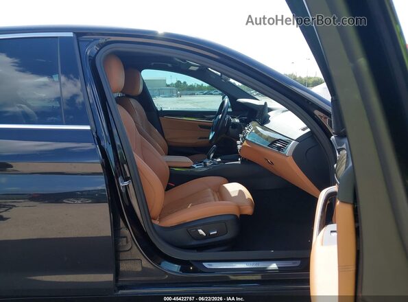 WBA53BH05PCM46549 2023 BMW 5 SERIES Black Вид салону спереду