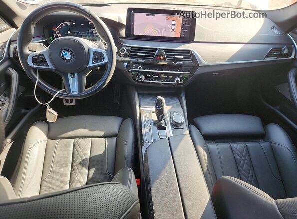WBA53BH0XMWX24811 2021 BMW 5 SERIES White Widok deski rozdzielczej