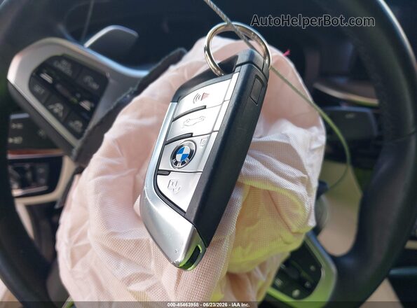 WBA53BJ03PCL90539 2023 BMW 5 SERIES White Вид панелі приладів