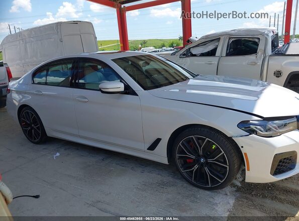 WBA53BJ03PCL90539 2023 BMW 5 SERIES White Вид задньої частини салону