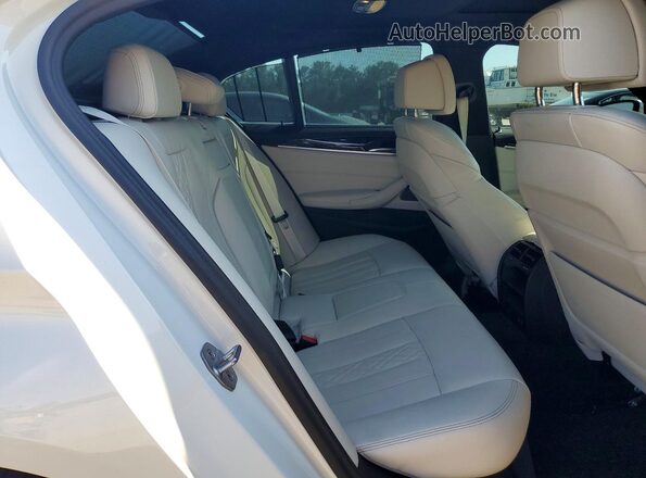 WBA53BJ05PWY06427 2023 BMW 5 SERIES White Հետևի նստատեղերի տեսք