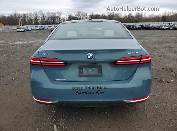 WBA53FJ00SCT65758 2025 BMW 5 SERIES Teal Widok z tyłu