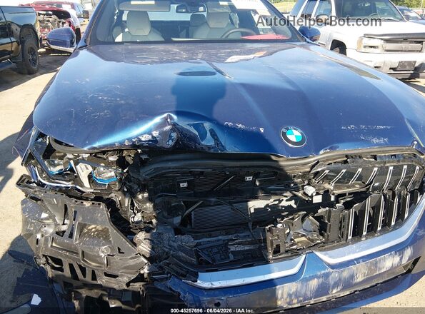 WBA53FJ01TCX63854 2026 BMW 5 SERIES Light Blue Вид спереди