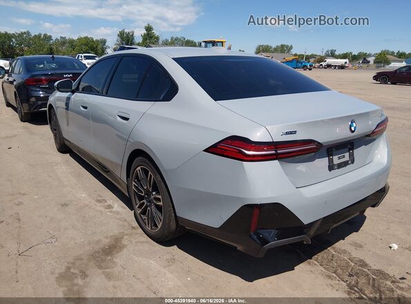 WBA53FJ05RCT09096 2024 BMW 5 SERIES Gray Հետևի ձախ