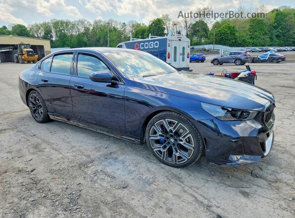 WBA53FJ08SCU29075 2025 BMW 5 SERIES Blue Przód prawy