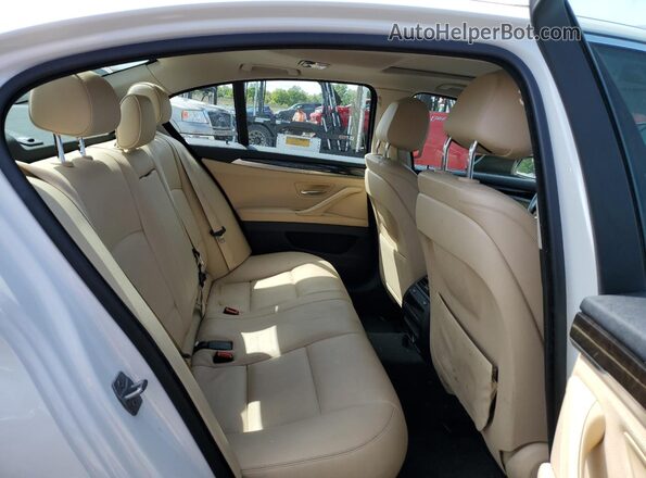 WBA5A7C53GG151772 2016 BMW 5 SERIES White უკანა სავარძლების ხედი