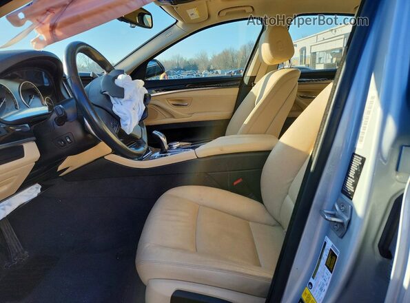 WBA5B3C50GG255920 2016 BMW 5 SERIES Silver Вид салону спереду