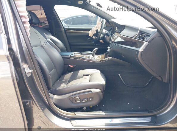 WBA5B3C5XGG254676 2016 BMW 5 SERIES Gray Front interior view