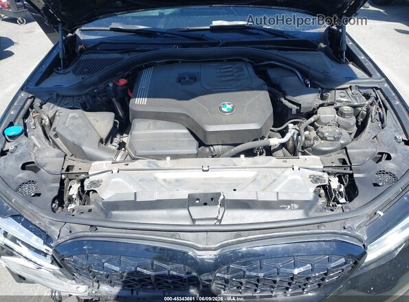 WBA5R1C55KAK06949 2019 BMW 3 SERIES Black Rear view