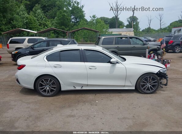 WBA5R1C56KFH05734 2019 BMW 3 SERIES White Widok wnętrza z tyłu