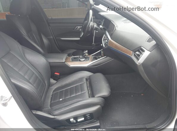 WBA5R7C51KFH17230 2019 BMW 3 SERIES White Widok wnętrza z przodu