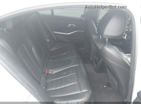 WBA5R7C51KFH17230 2019 BMW 3 SERIES White Widok naklejki z numerem VIN